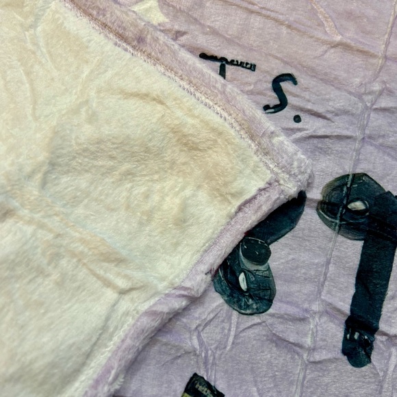 Throw Blanket - Picture 2 of 2